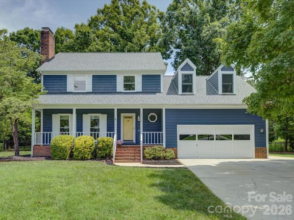 13736 Strathaven Drive, Matthews, NC 28105