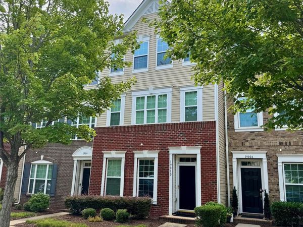 19010 Lake Breeze Drive, Cornelius, NC 28031