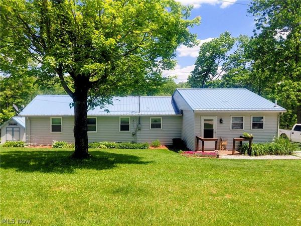 6136 Vo Ash Drive SW, Carrollton, OH 44615