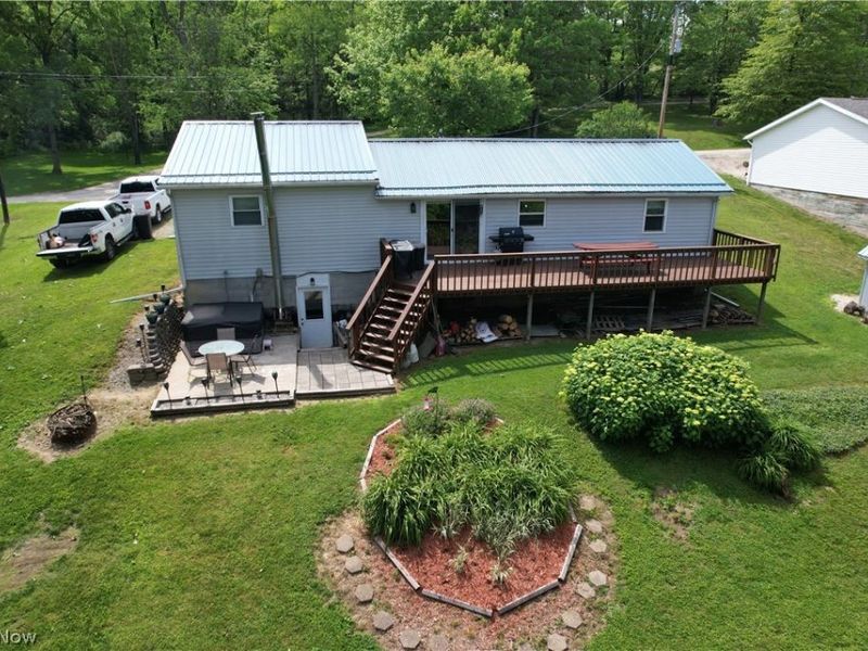 6136 Vo Ash Drive SW, Carrollton, OH 44615 Photo 2
