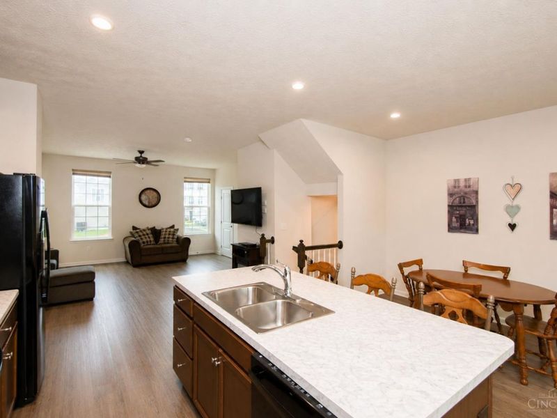 984 Steamboat Drive, Union Township, OH 45244 Photo 6