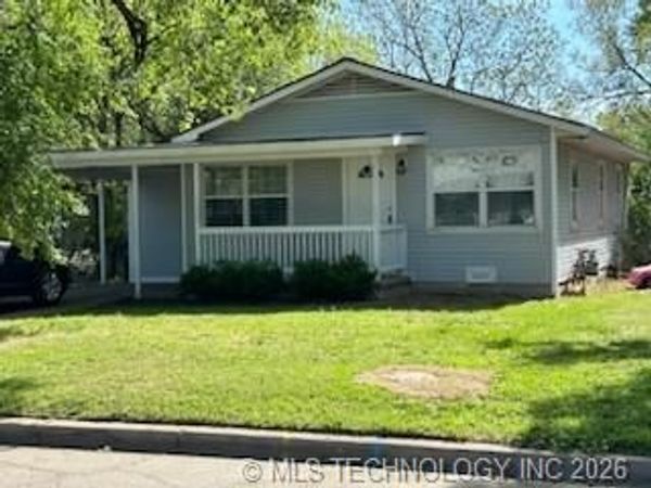 604 SE Greystone Avenue , Bartlesville, OK 74006