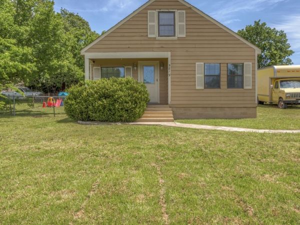 5819 S 32nd West Avenue , Tulsa, OK 74107