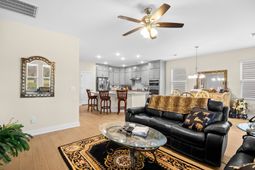 530 Beckham Ct. photo 4