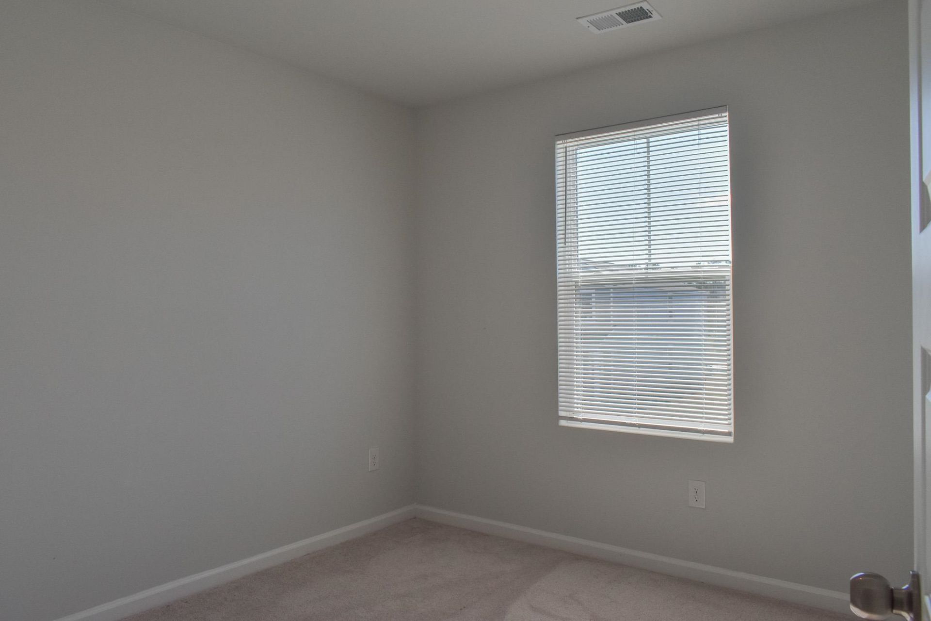 1057 Saltgrass Way Photo 21