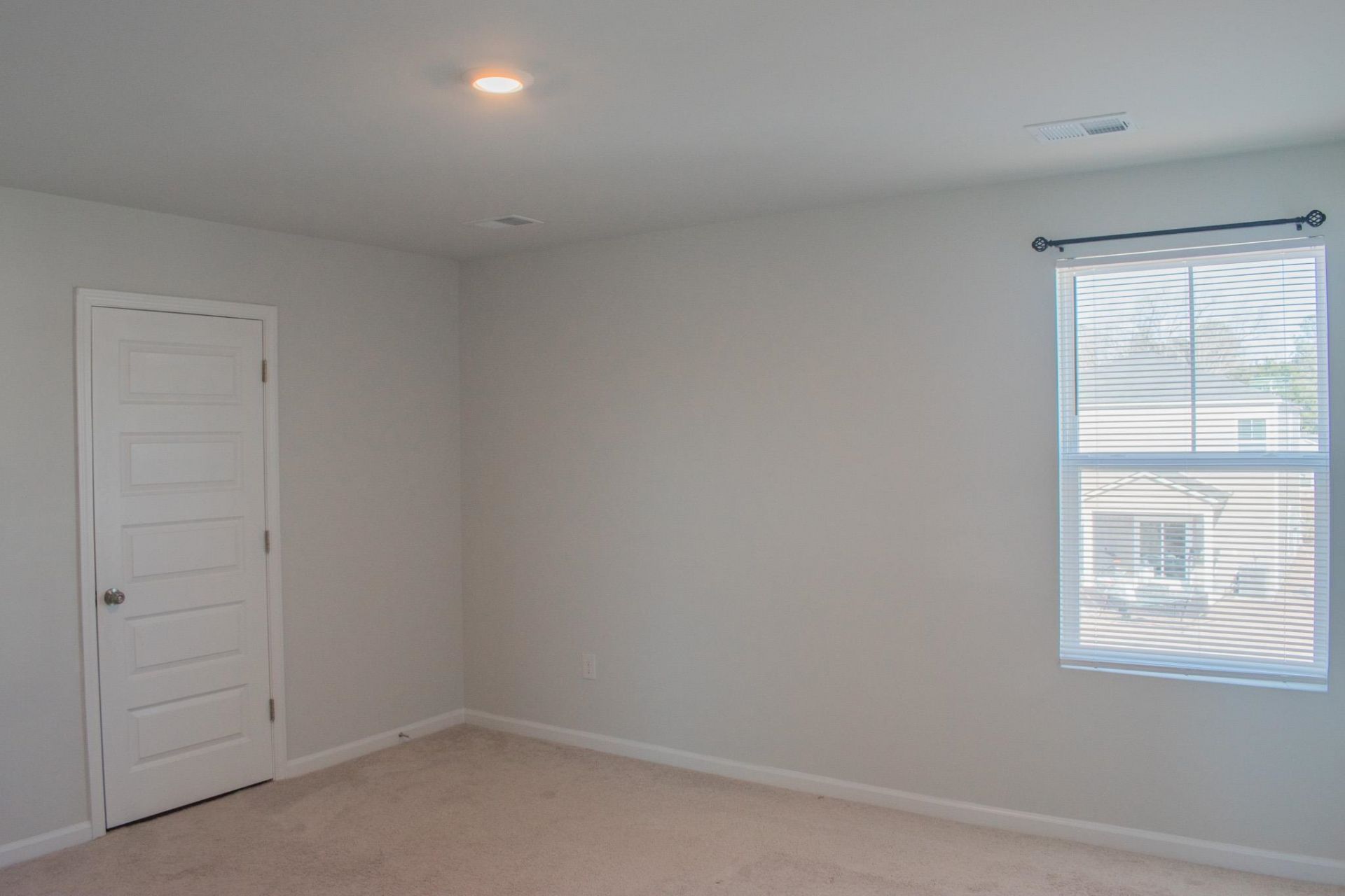 1057 Saltgrass Way Photo 23