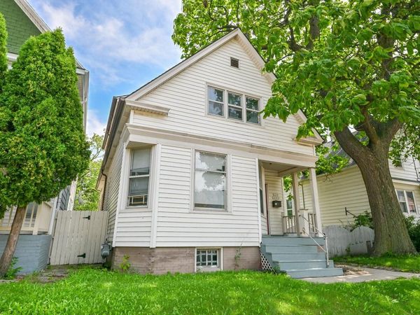 1219 W Windlake AVENUE, Milwaukee, WI 53215