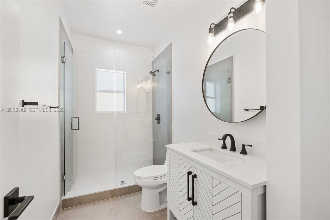 403 SW 12th Ave , Miami, FL 33130 Photo