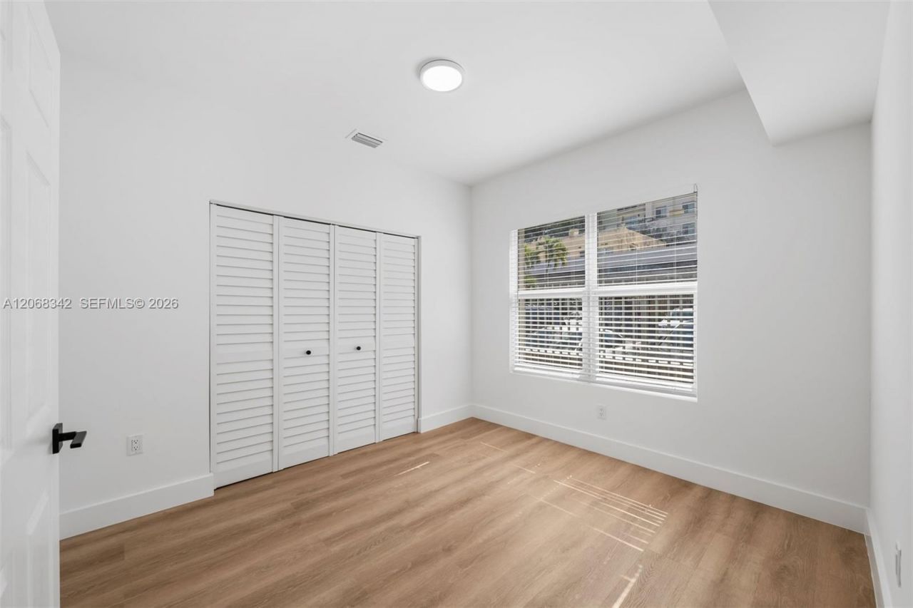 403 SW 12th Ave , Miami, FL 33130 Photo