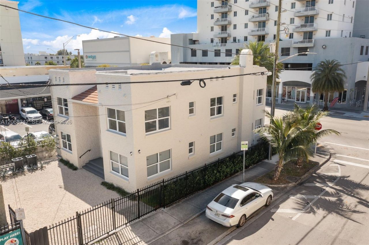 403 SW 12th Ave , Miami, FL 33130 Photo