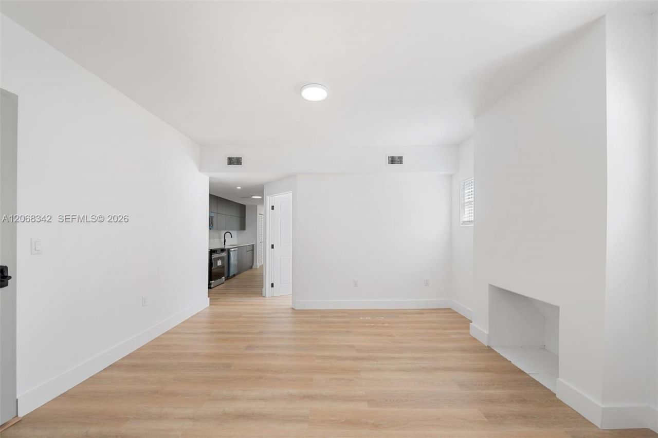403 SW 12th Ave , Miami, FL 33130 Photo
