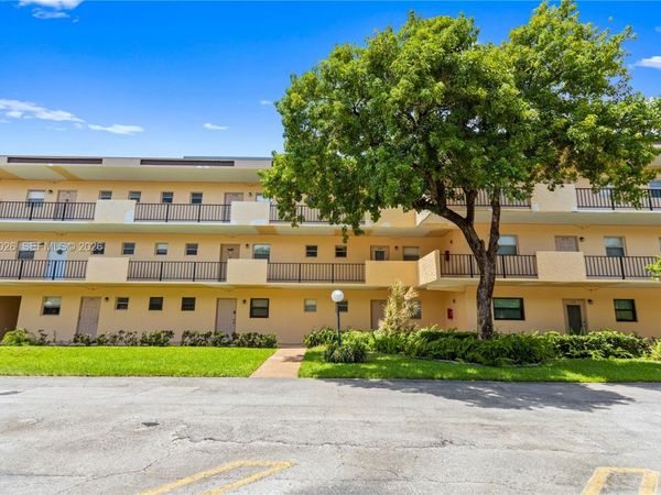 201 Berkley Rd , Unit 309, Hollywood, FL 33024