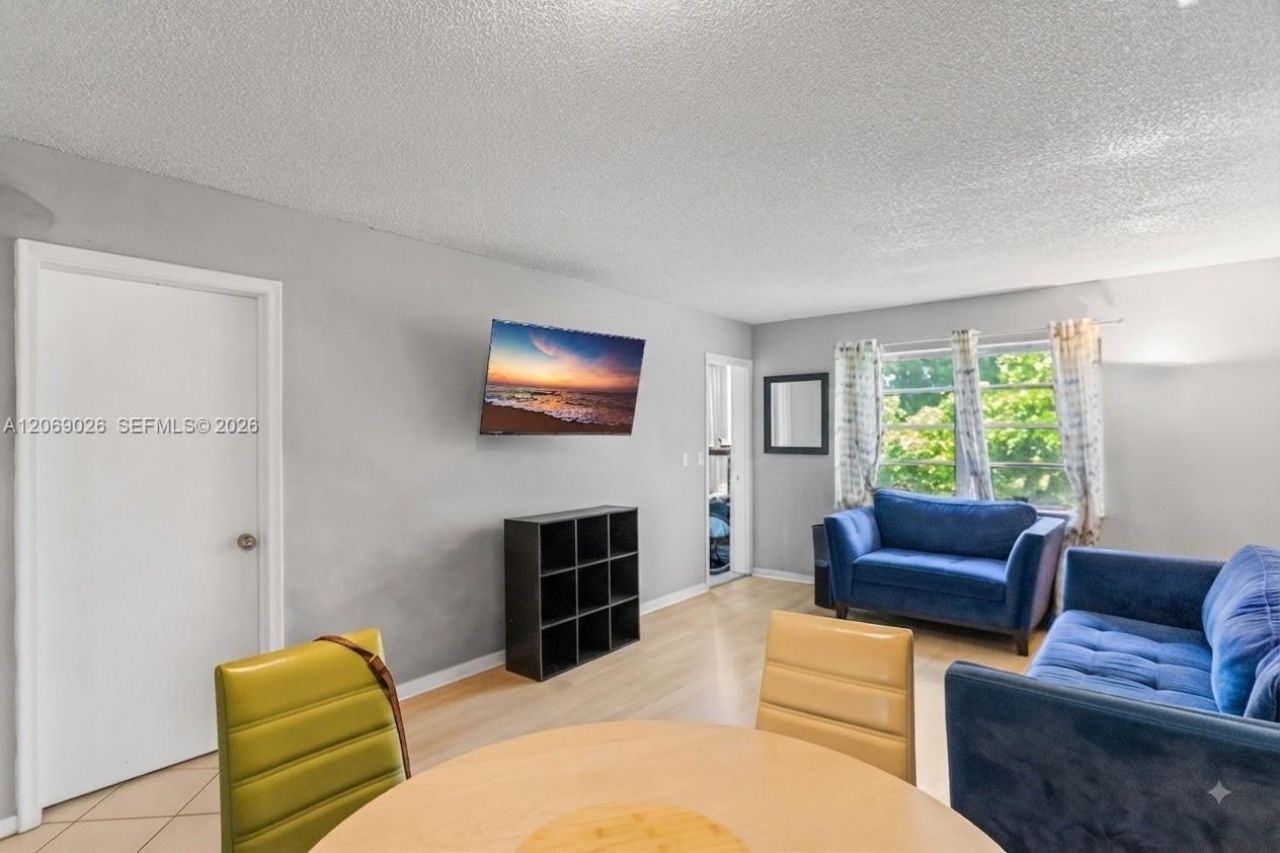 201 Berkley Rd , Unit 309, Hollywood, FL 33024 Photo