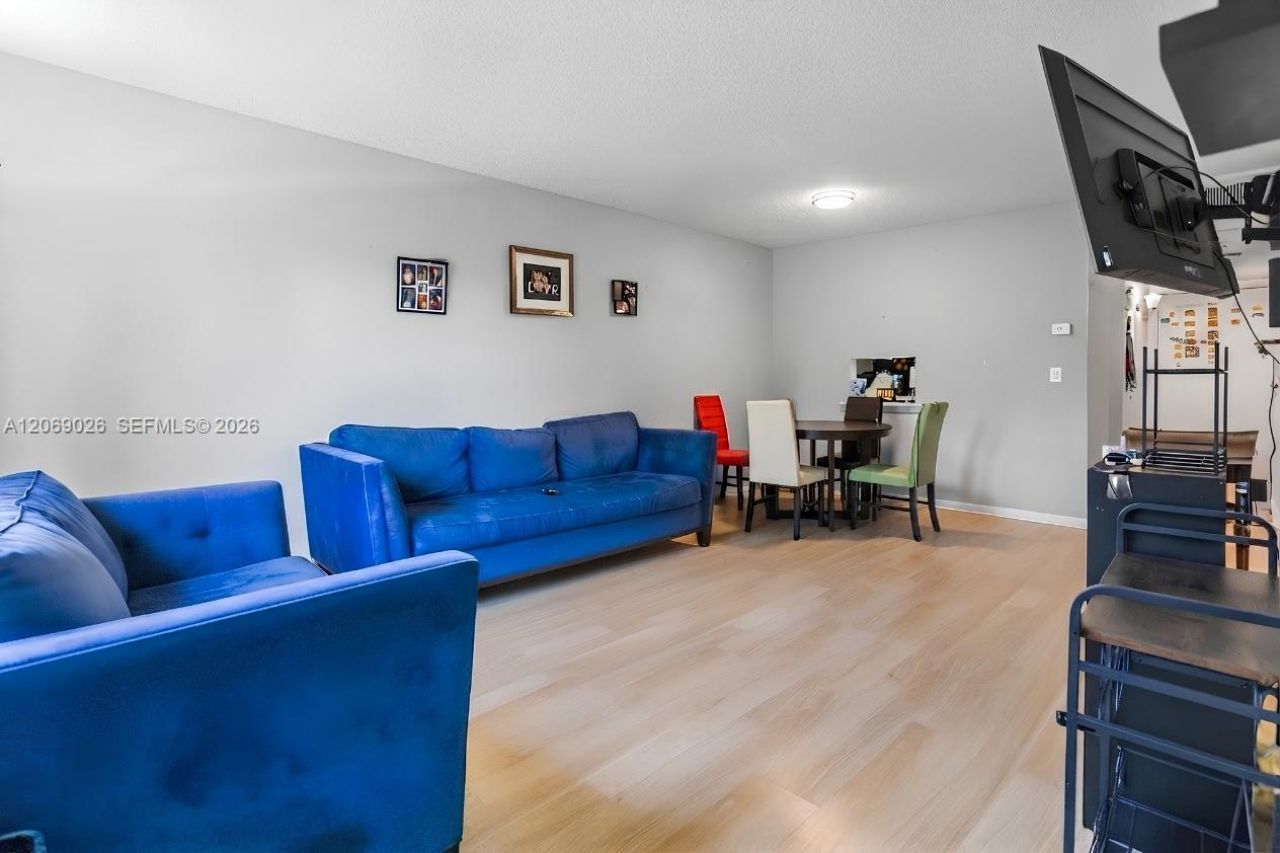201 Berkley Rd , Unit 309, Hollywood, FL 33024 Photo