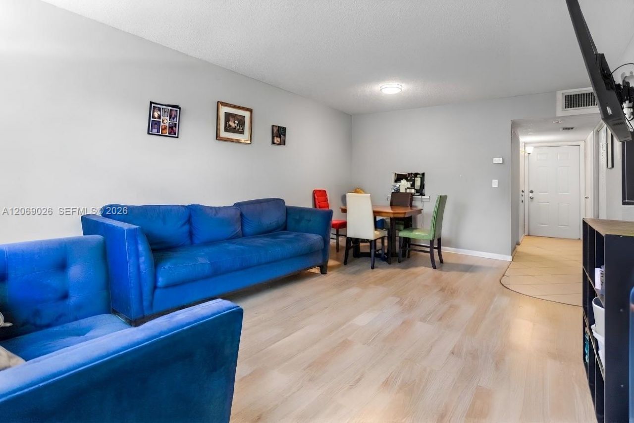 201 Berkley Rd , Unit 309, Hollywood, FL 33024 Photo