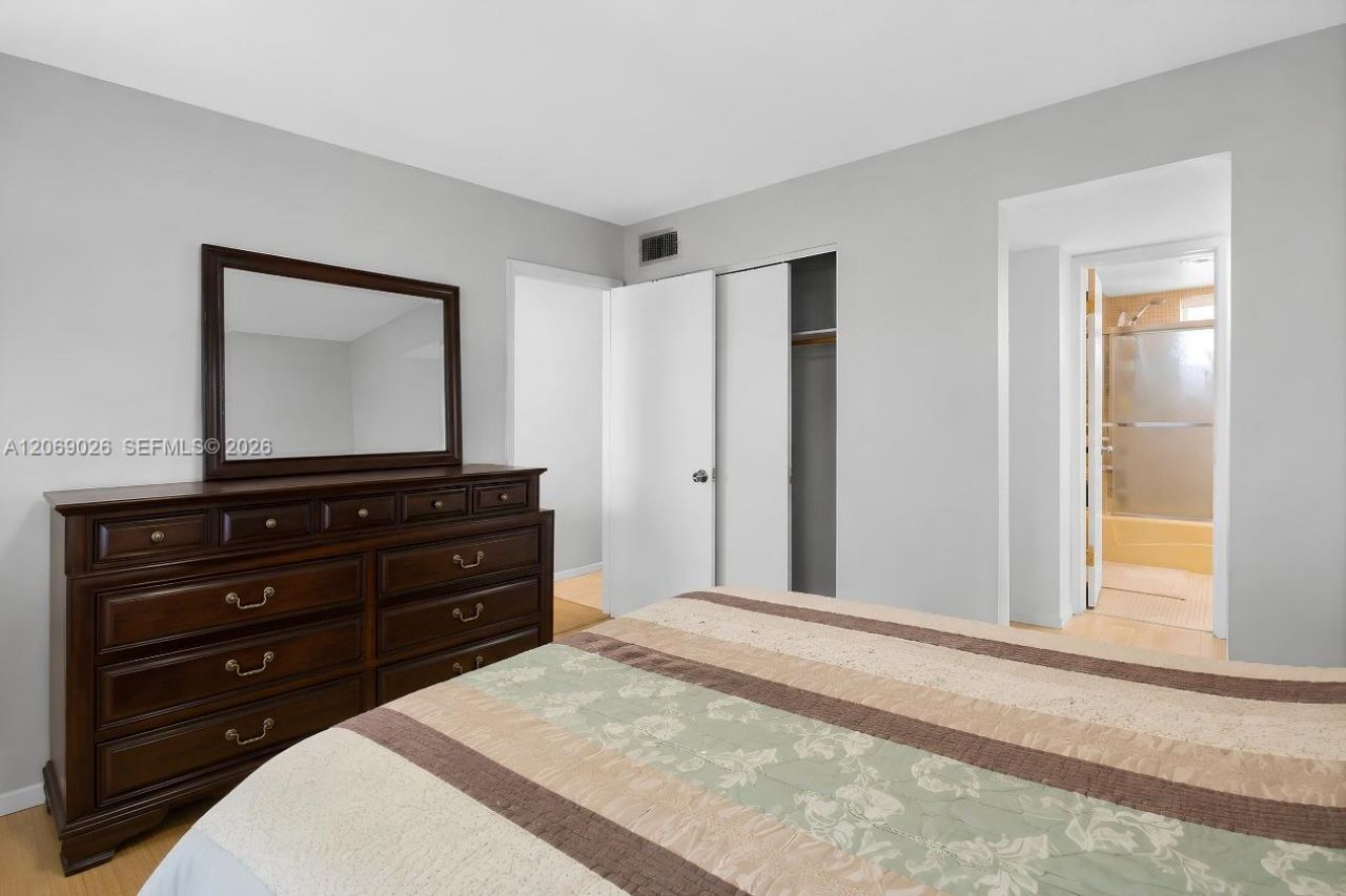 201 Berkley Rd , Unit 309, Hollywood, FL 33024 Photo
