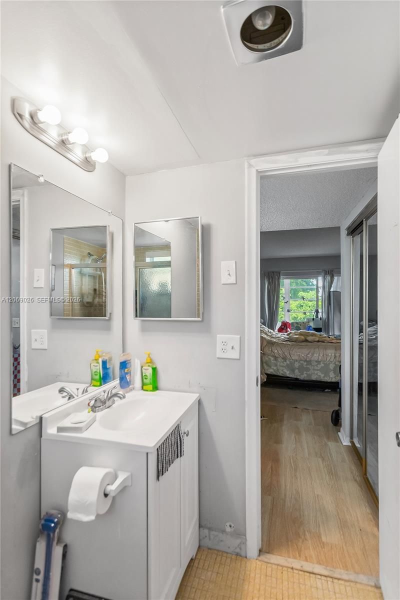 201 Berkley Rd , Unit 309, Hollywood, FL 33024 Photo