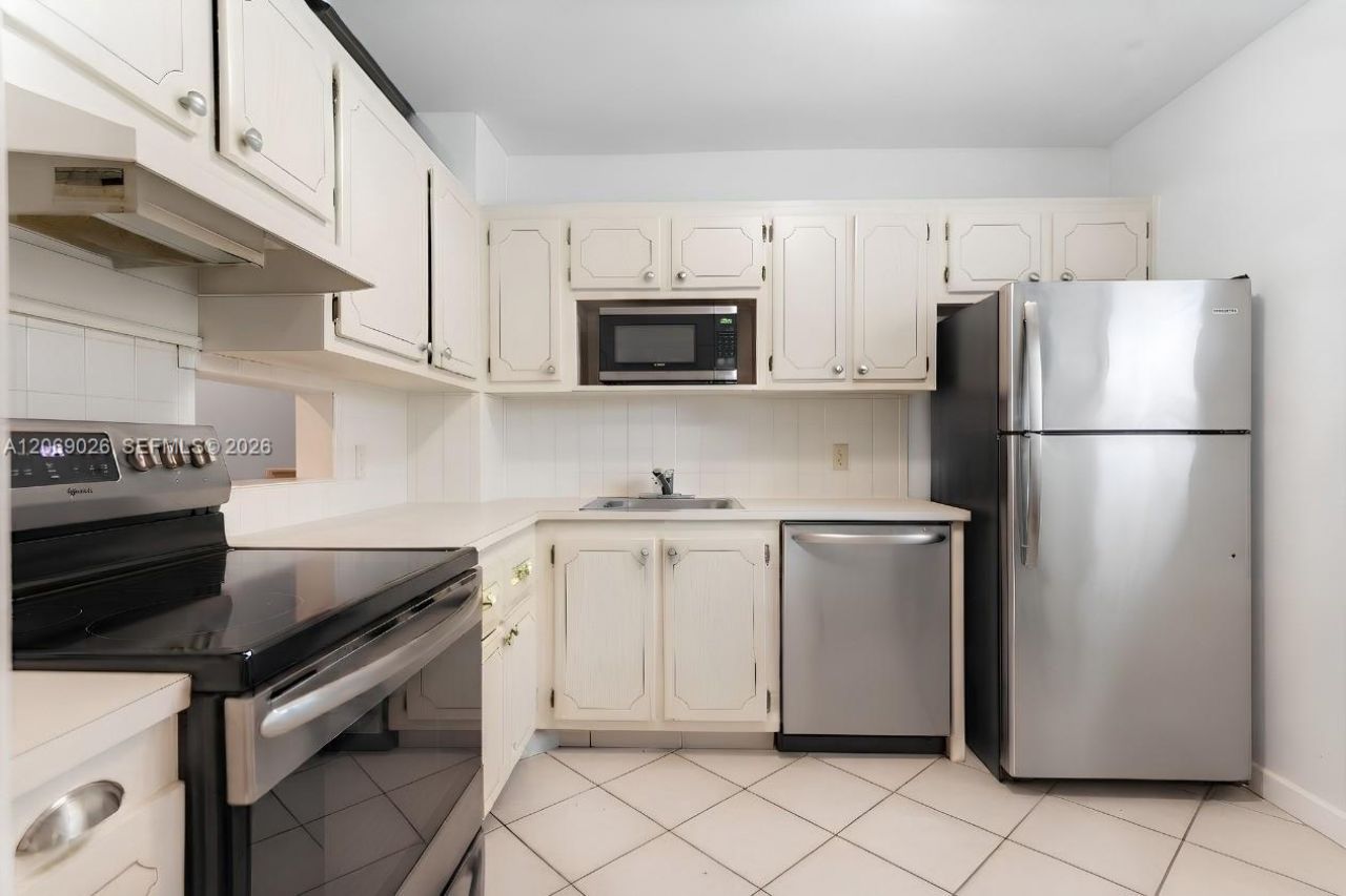 201 Berkley Rd , Unit 309, Hollywood, FL 33024 Photo