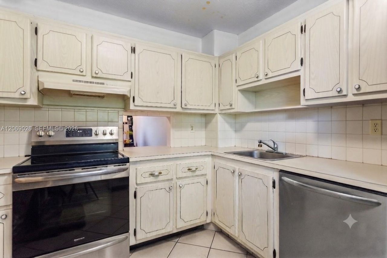 201 Berkley Rd , Unit 309, Hollywood, FL 33024 Photo