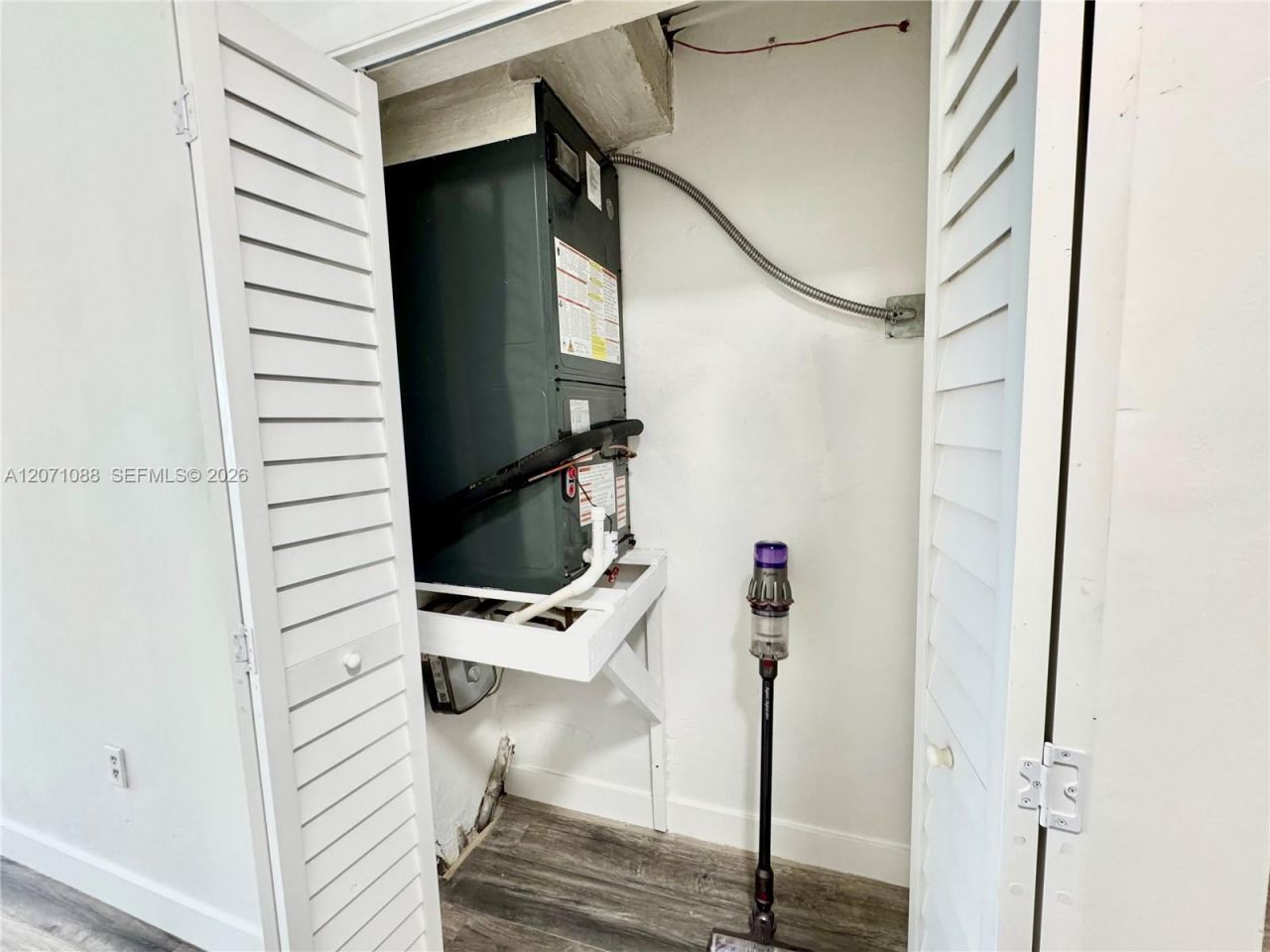 245 18th St, Unit 301, Miami Beach, FL 33139 Photo