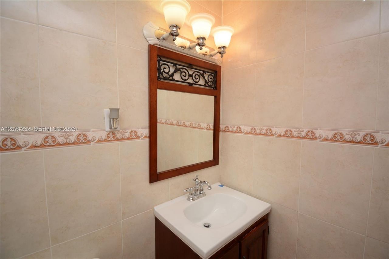 10301 SW 199th St , Cutler Bay, FL 33157 Photo