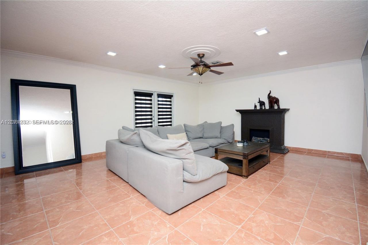 10301 SW 199th St, Cutler Bay, FL 33157 Photo
