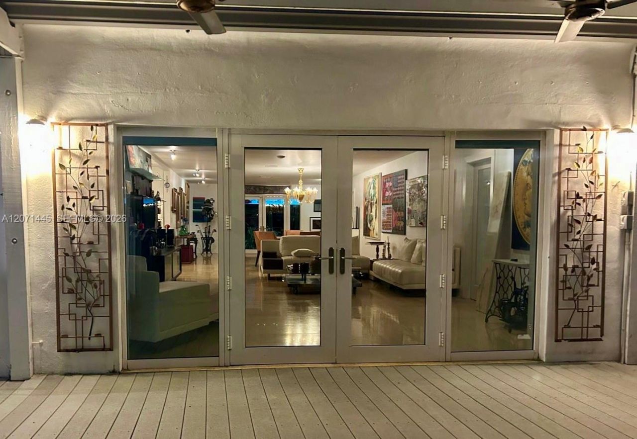 7970 Hawthorne Ave , Miami Beach, FL 33141 Photo