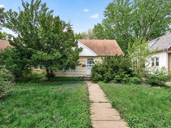 841 20th Avenue SE, Minneapolis, MN 55414