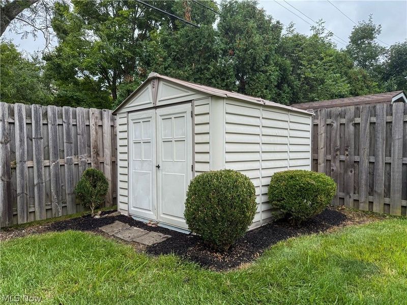228 Wolcott Drive, Boardman, OH 44512 Photo 24