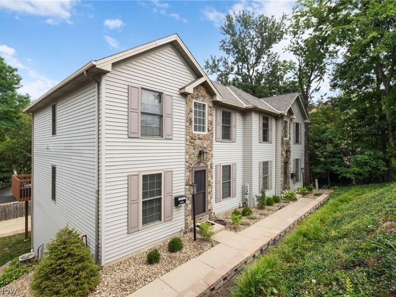 20724 Detroit Road, Rocky River, OH 44116 Photo 2