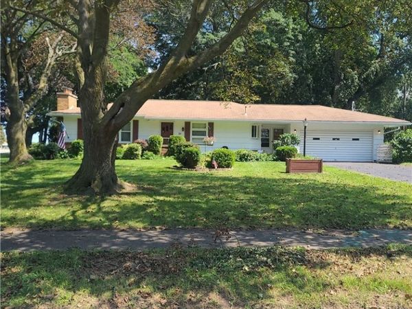 20 W W Craig Hill Drive , Rochester, NY 14626