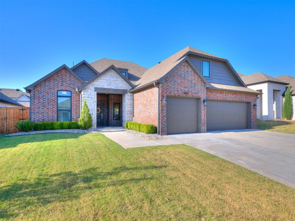3808 W Winston Street, Broken Arrow, OK 74011