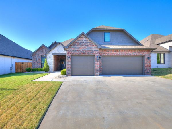 3808 W Winston Street , Broken Arrow, OK 74011