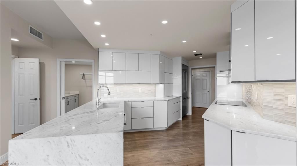 1001 Arbor Lake Dr, Unit 1404/1405, Naples, FL 34110 Photo