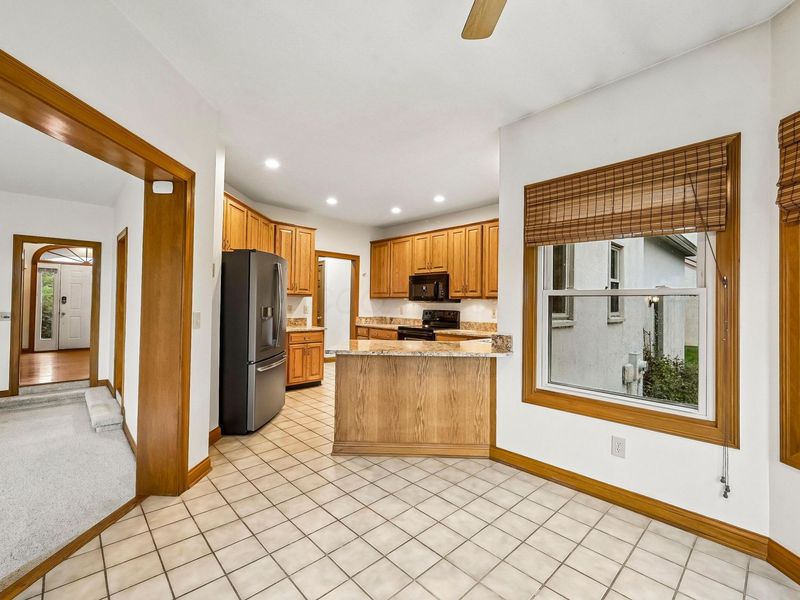 4542 Carrington Way , Hilliard, OH 43026 Photo 7
