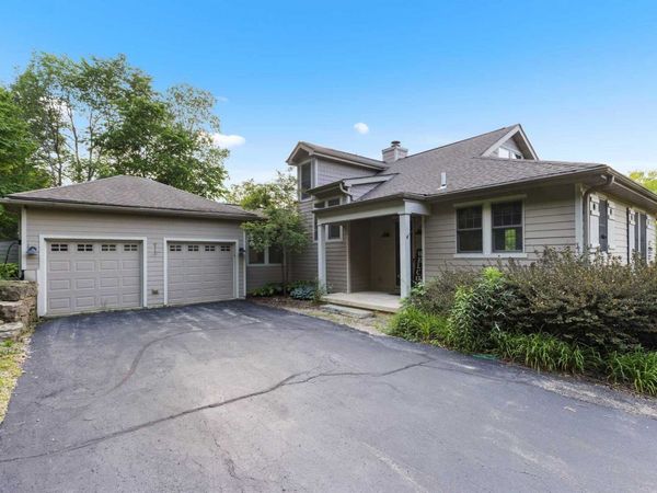33 Sugarcreek Trail, Galena, IL 61036
