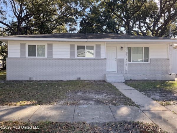 1906 Harrison Avenue, Pascagoula, MS 39567