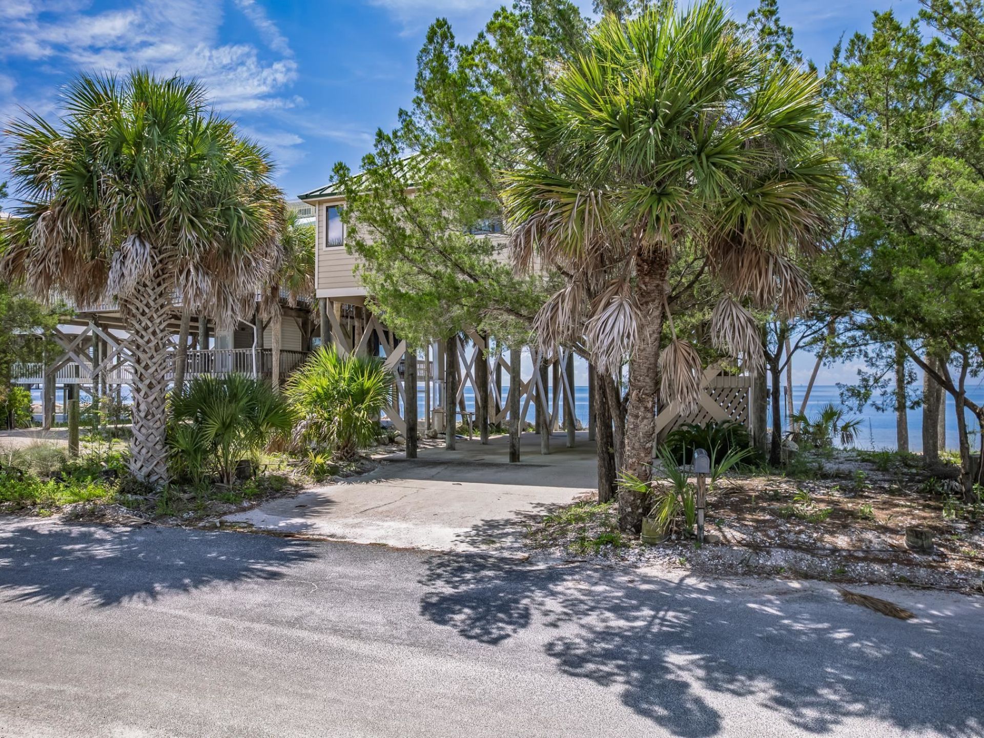 133 Beaty Taff Drive, Crawfordville, FL 32327 Photo