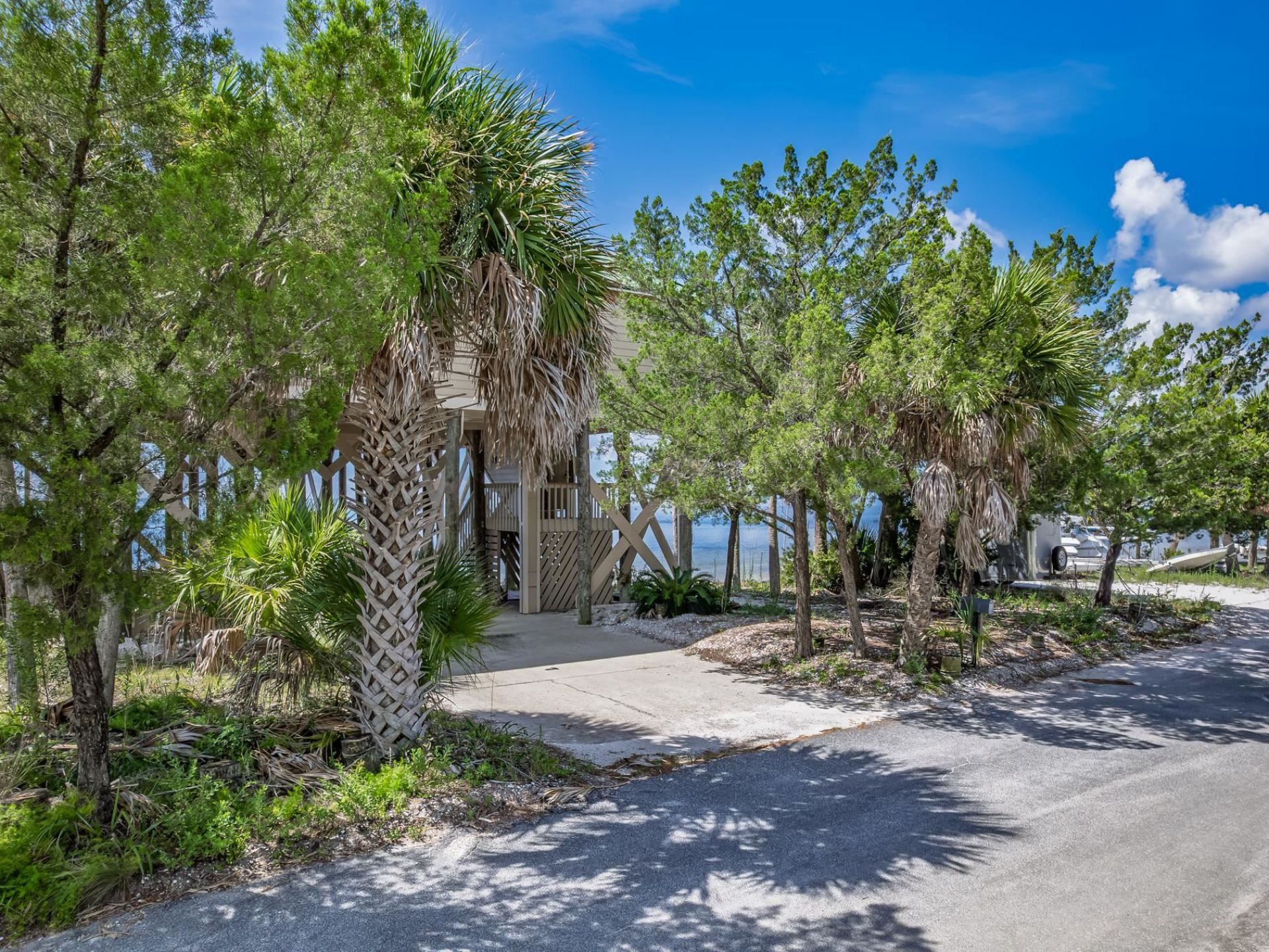 133 Beaty Taff Drive, Crawfordville, FL 32327 Photo