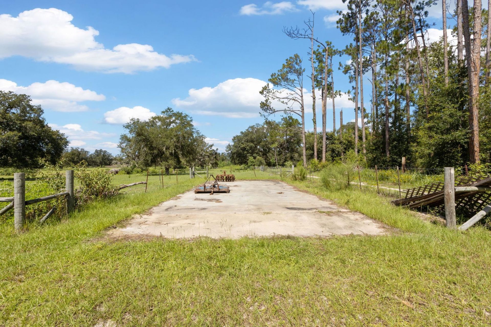 7885 Beach Rd , Perry, FL 32348 Photo