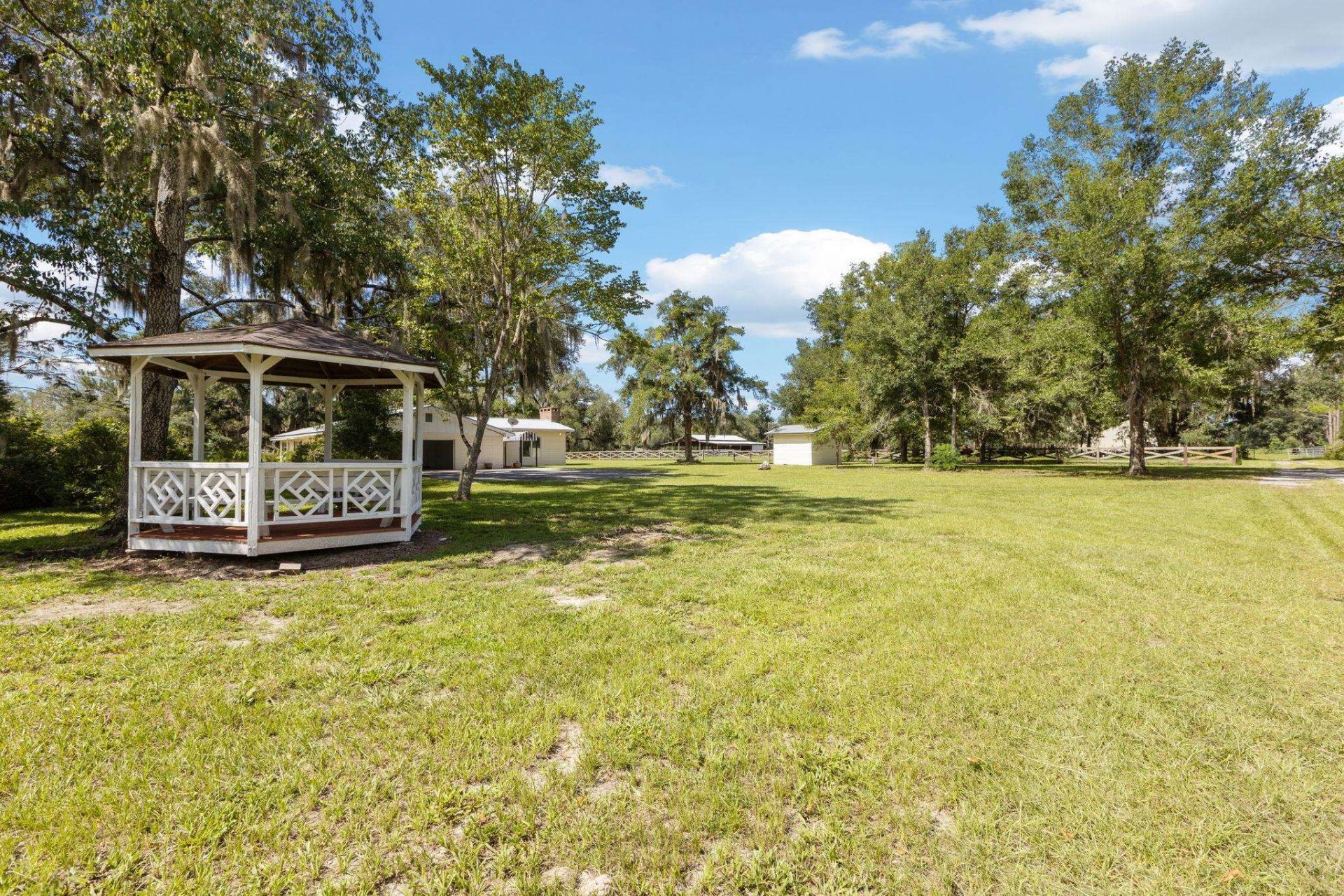 7885 Beach Rd , Perry, FL 32348 Photo