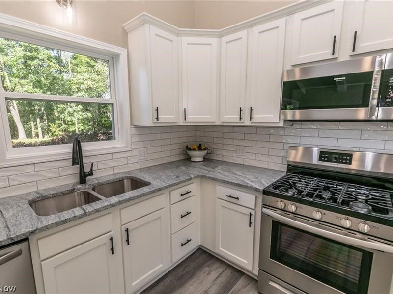 1291 Winhurst Drive, Akron, OH 44313 Photo 13