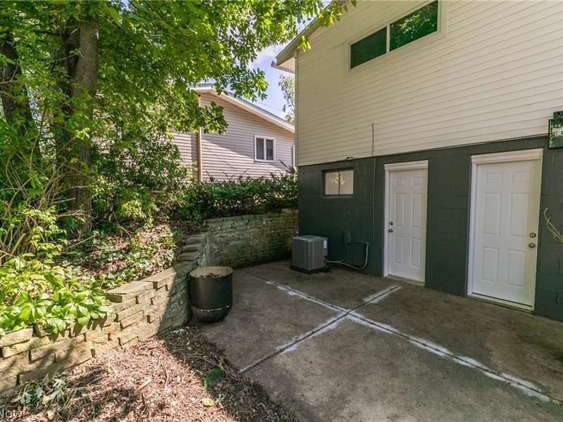 1291 Winhurst Drive, Akron, OH 44313 Photo 28