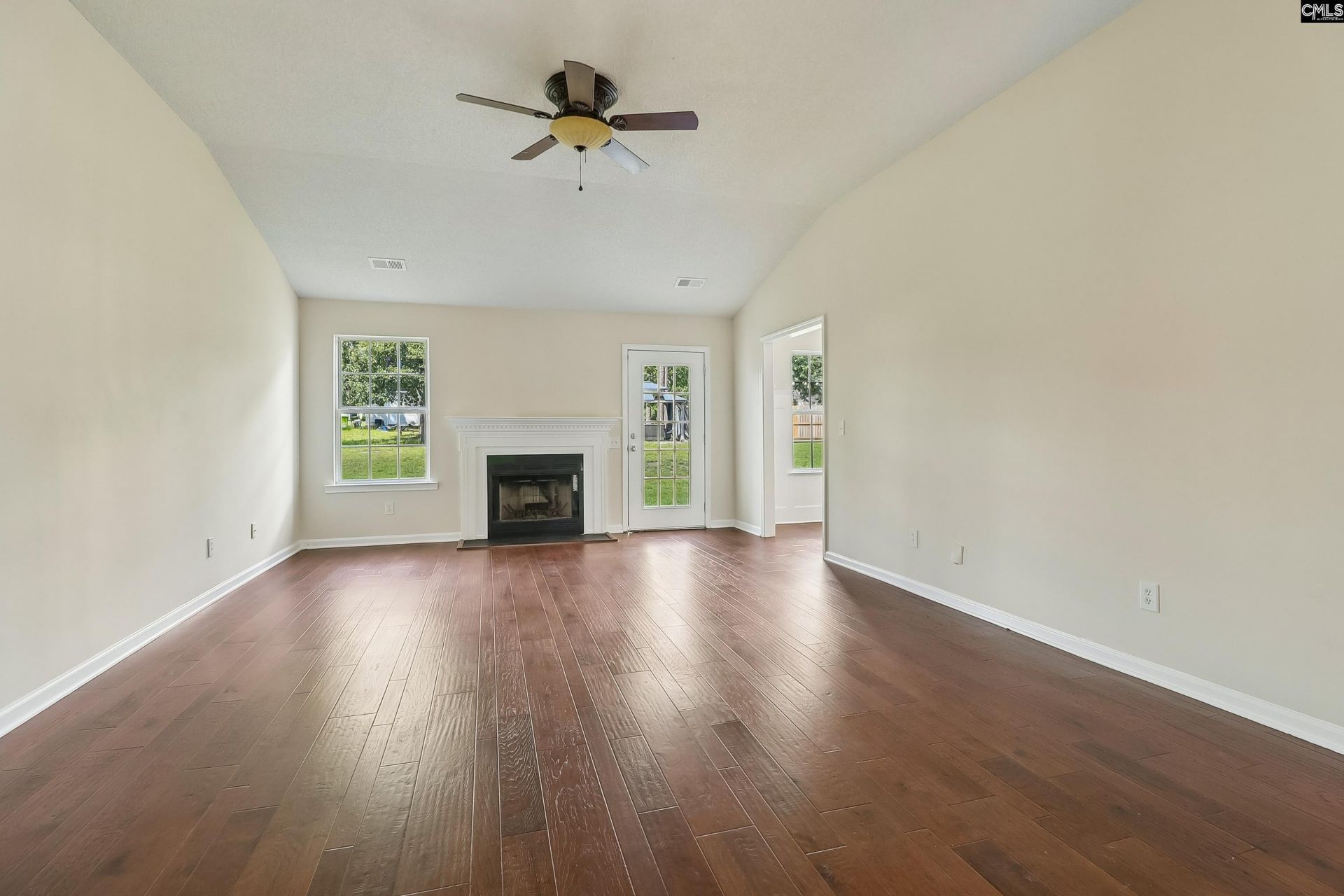 3 Rushwood Court Photo 4