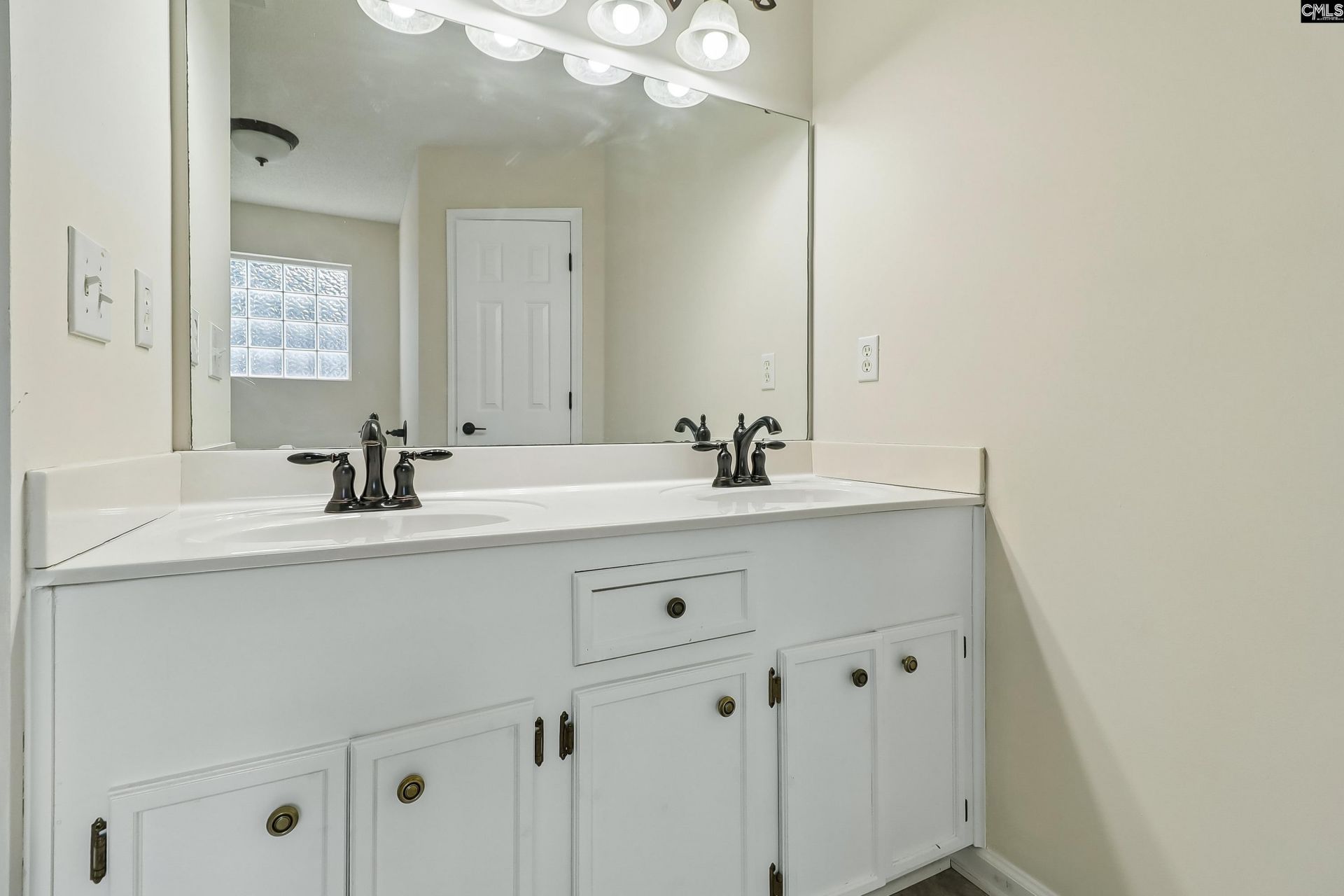 3 Rushwood Court Photo 6