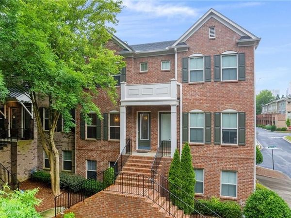 1653 SE Sabastian Point , Atlanta, GA 30329