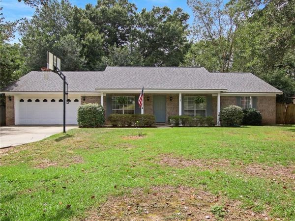 168 Robbins Boulevard, Daphne, AL 36526