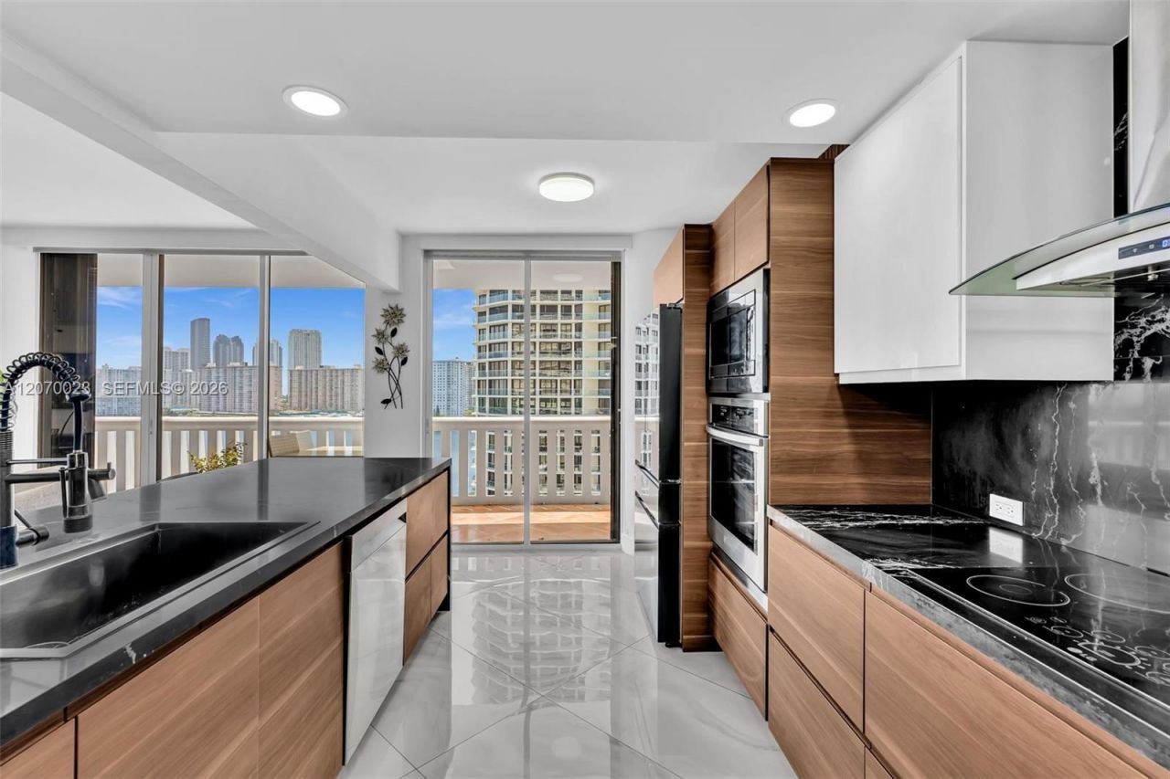 3000 Island Blvd, Unit 1106, Aventura, FL 33160 Photo