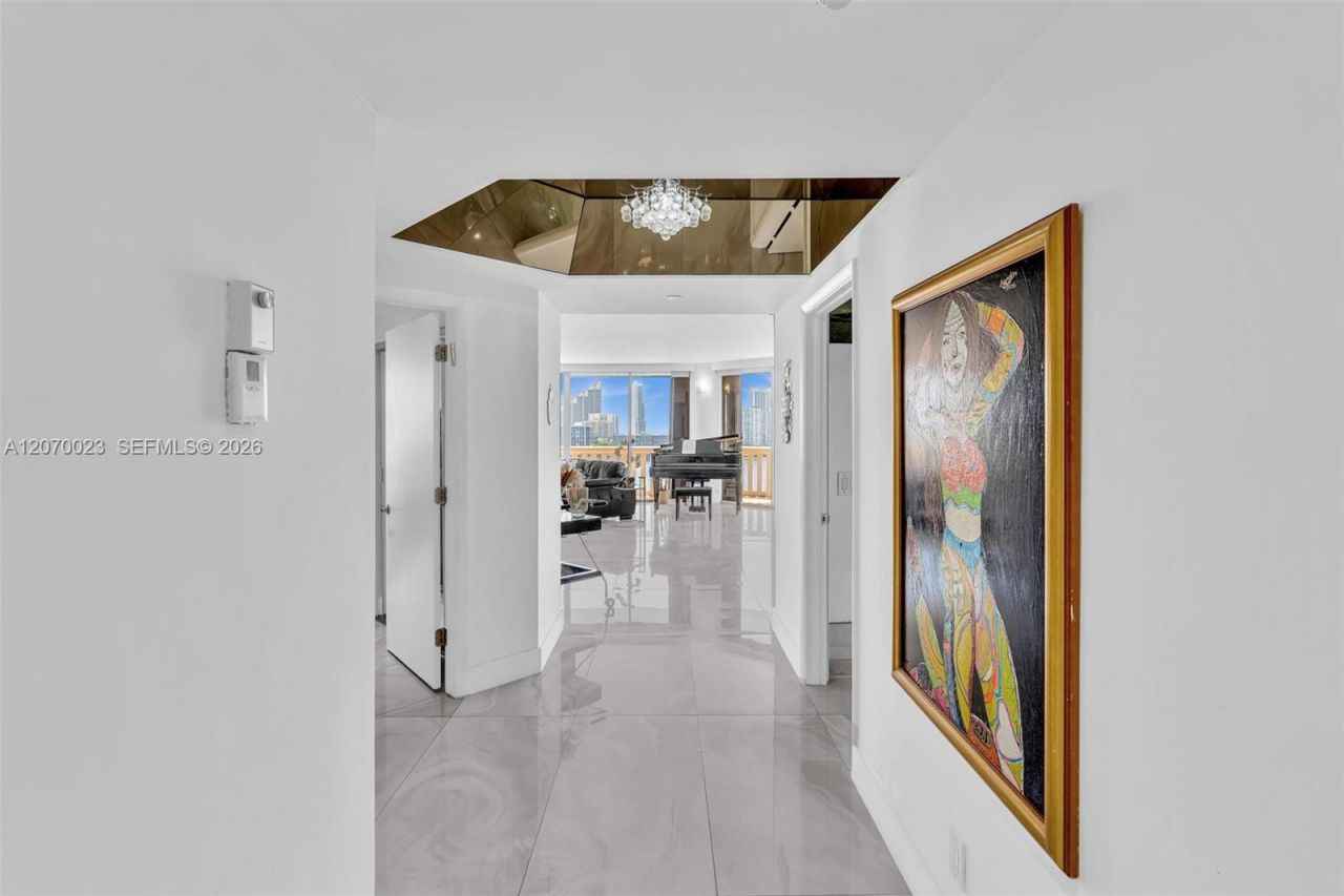 3000 Island Blvd, Unit 1106, Aventura, FL 33160 Photo