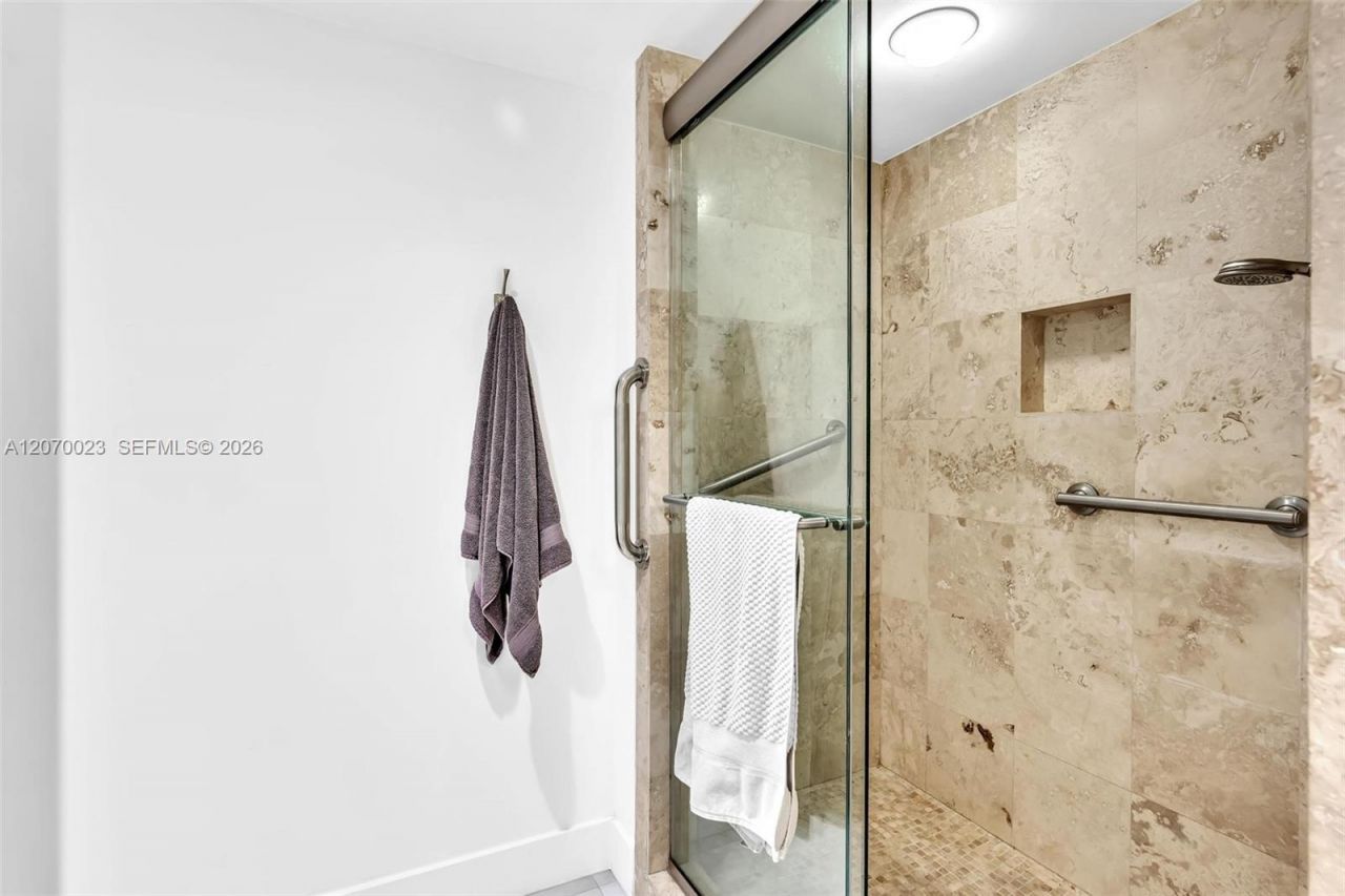 3000 Island Blvd, Unit 1106, Aventura, FL 33160 Photo
